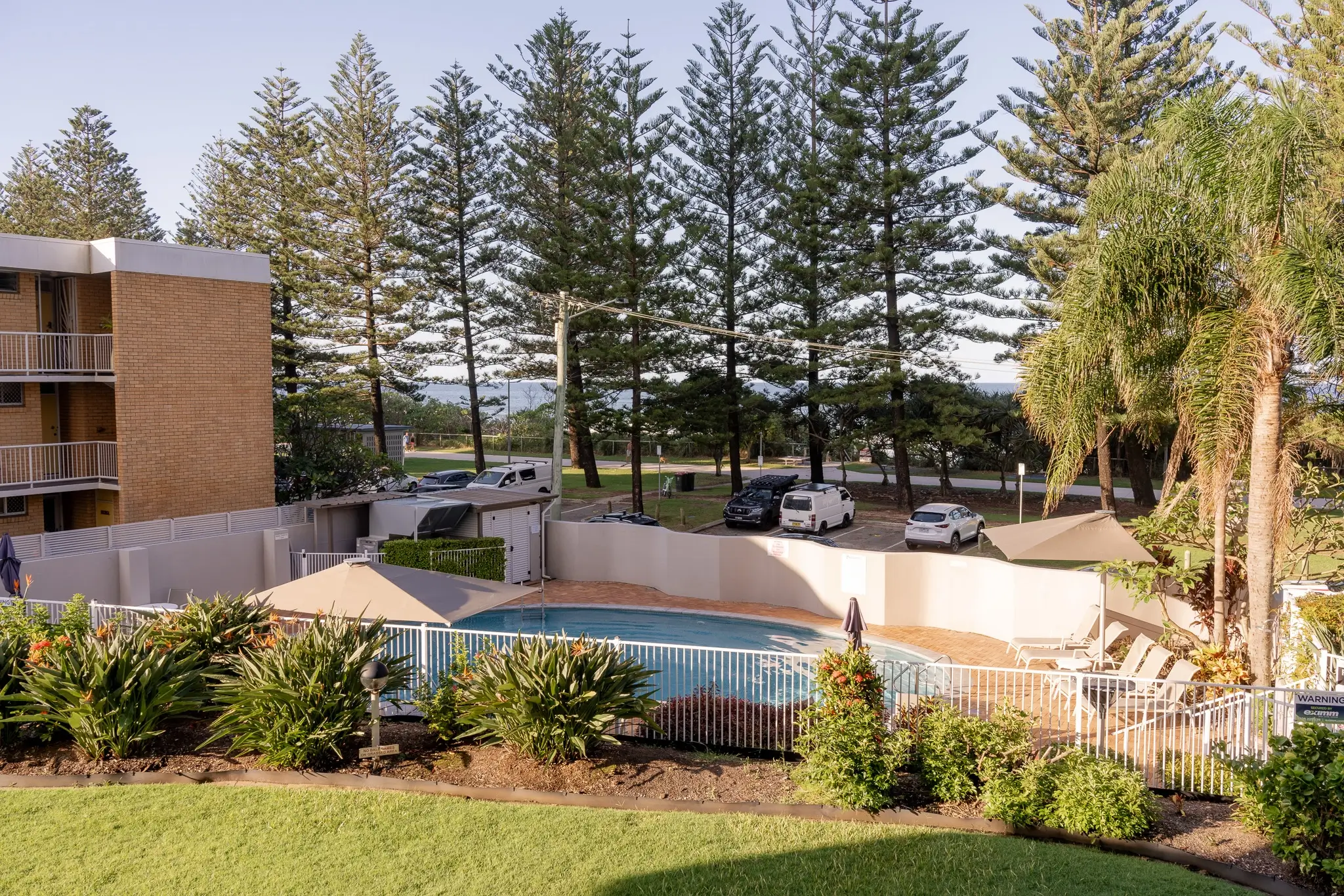 Beachside Bungalow - LR - 2